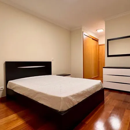 Coastal Comfort At Riverside - 4 Min To Airport! Konukevi *