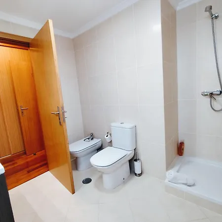 Coastal Comfort At Riverside - 4 Min To Airport! Guest house *