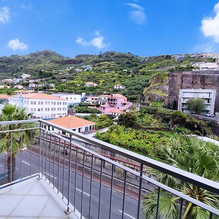 Coastal Comfort At Riverside - 4 Min To Airport! Guest house *