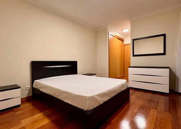 Coastal Comfort At Riverside - 4 Min To Airport! 招待所 *