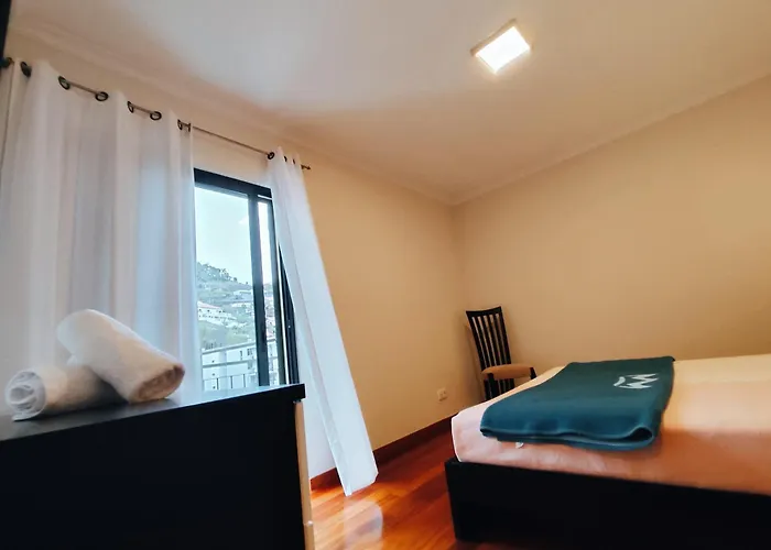 Coastal Comfort At Riverside - 4 Min To Airport! 招待所 圣克鲁斯