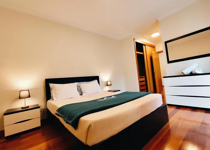 Coastal Comfort At Riverside - 4 Min To Airport! 圣克鲁斯