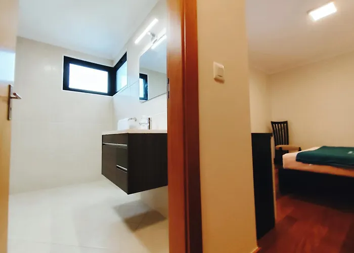 招待所 Coastal Comfort At Riverside - 4 Min To Airport! 圣克鲁斯